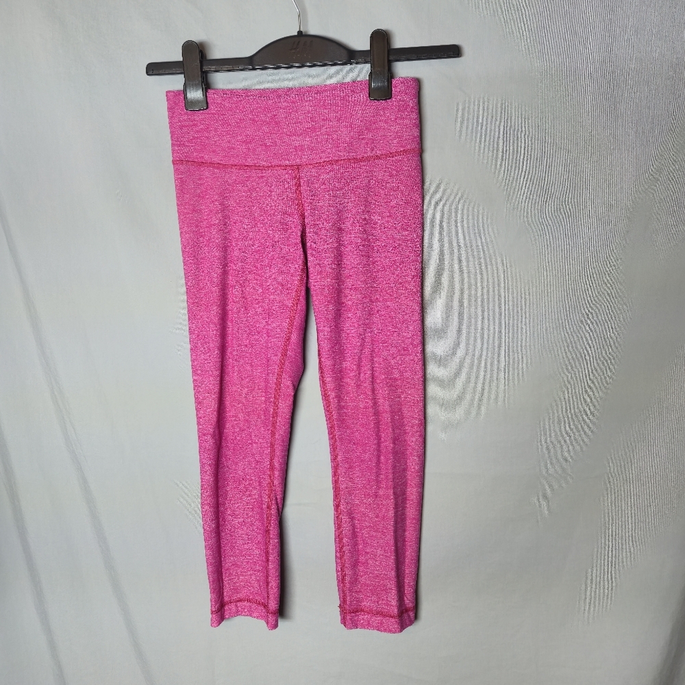 Lululemon Heather Pink Capris Size 4